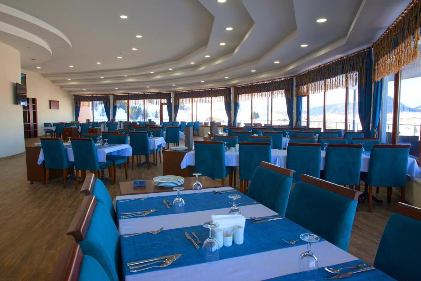 Black Forest Hotel Savsat Екстер'єр фото