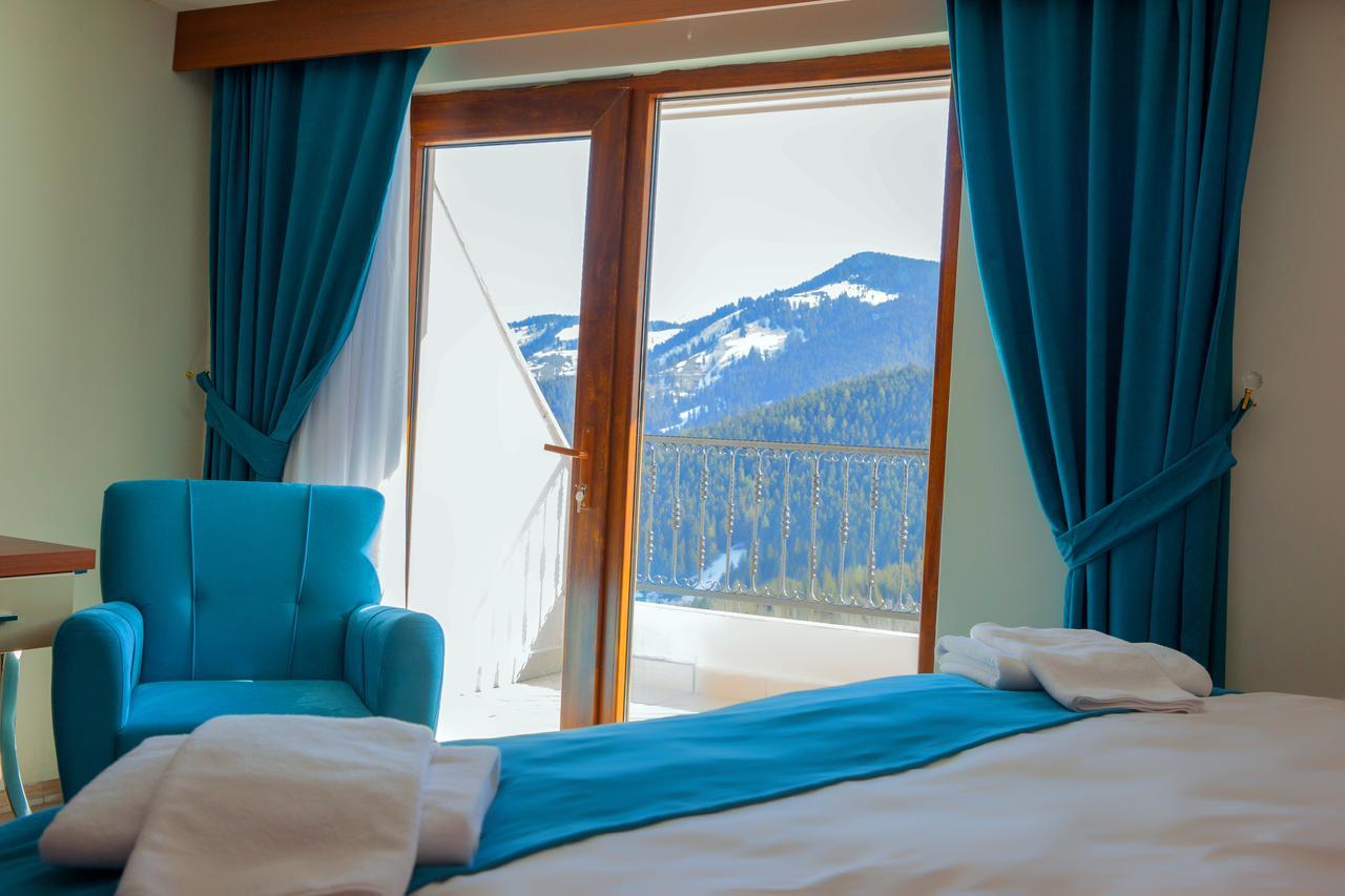 Black Forest Hotel Savsat Екстер'єр фото
